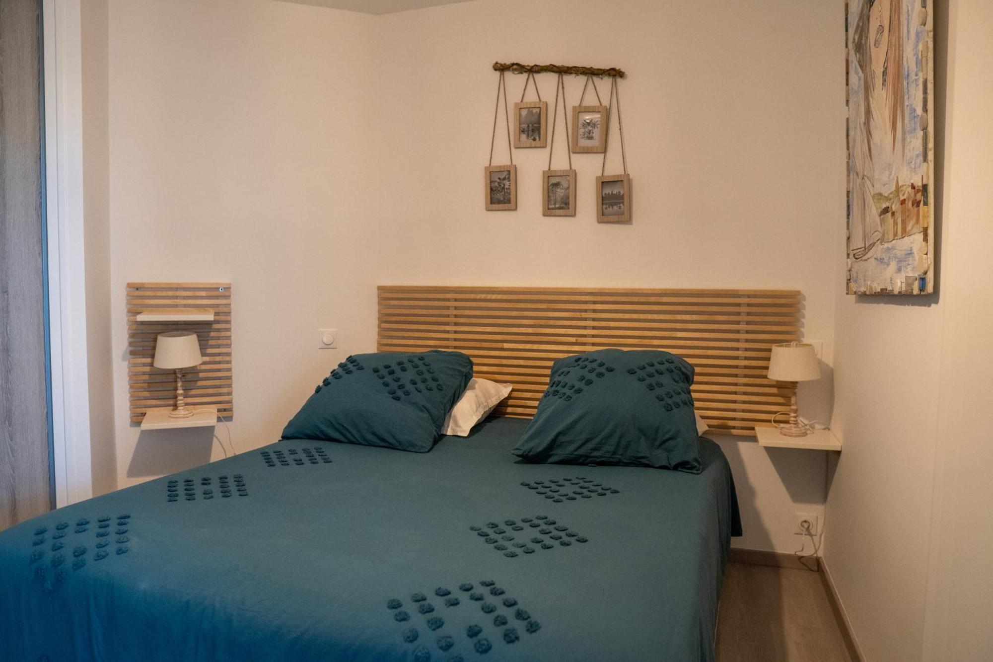 T2! 3 Ou 4 Personnes Centre Ville Neuf Avec Garage Sanary-sur-Mer Luaran gambar