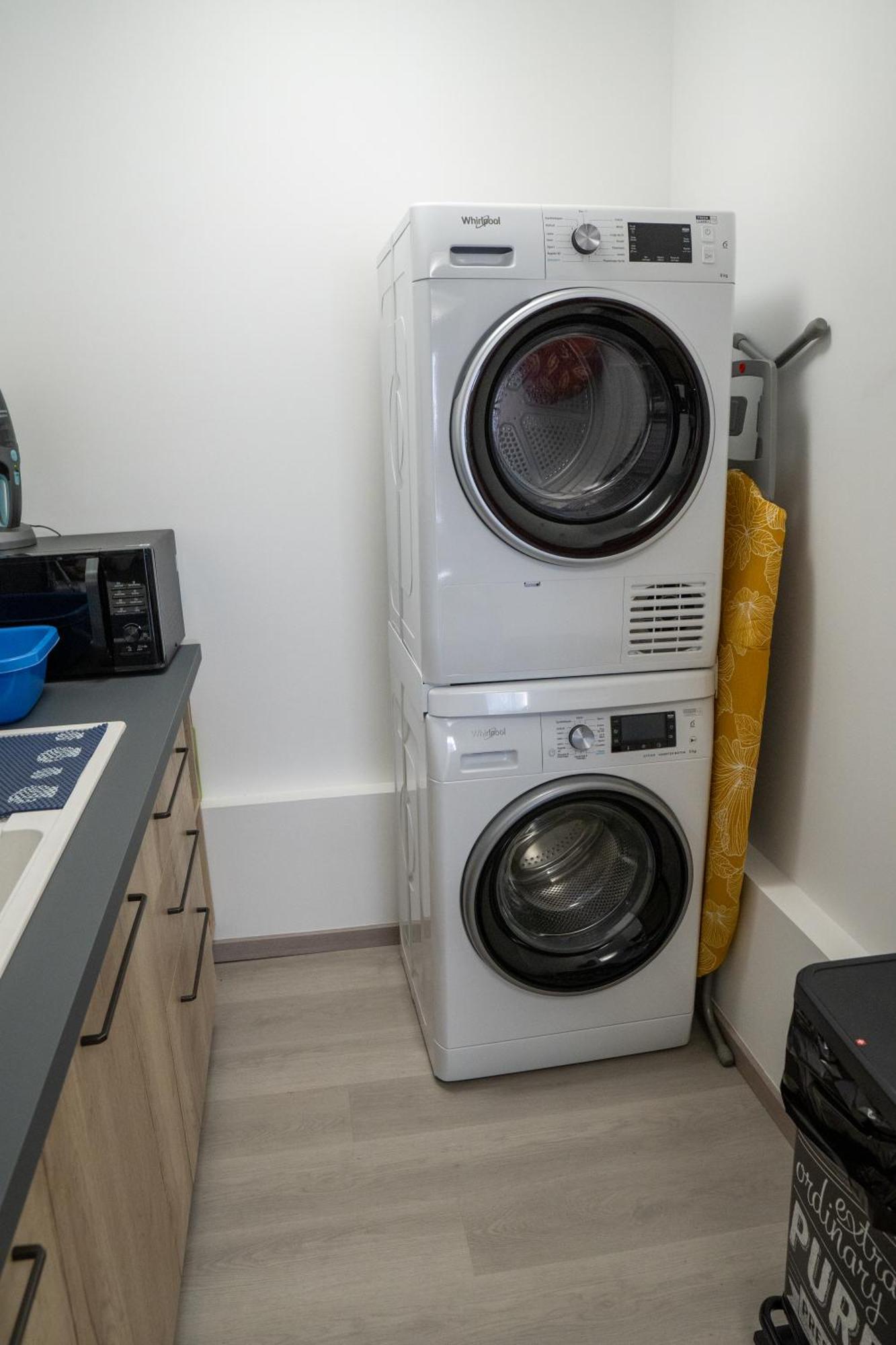 T2! 3 Ou 4 Personnes Centre Ville Neuf Avec Garage Sanary-sur-Mer Luaran gambar